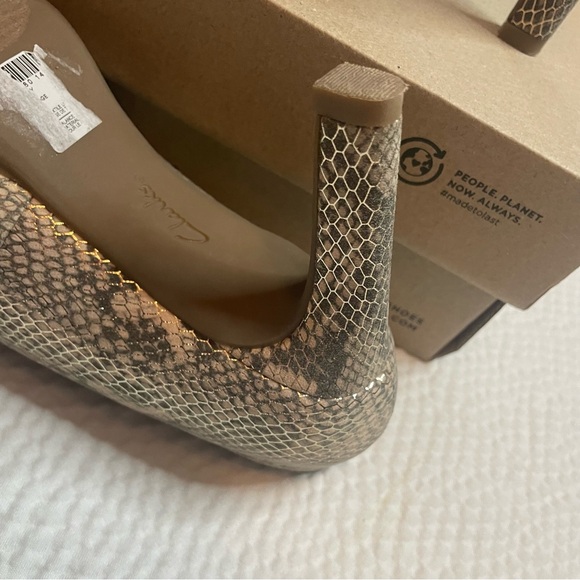 Clarks Beige Snakeskin Heels - Picture 4 of 13